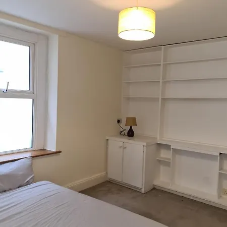 Apartment One Bedroom Apartment *